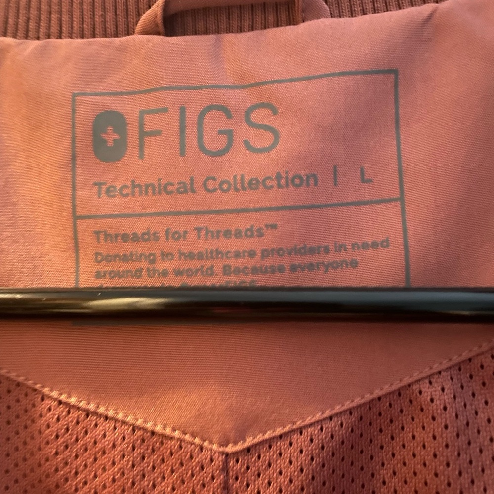 New Sydney Scrub Jacket mesh lining, 5 pockets and fabric and eco-friendly